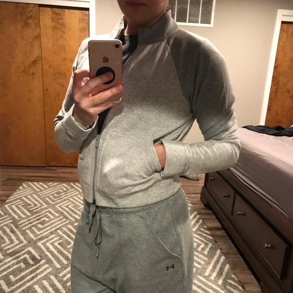 NWT Under Armour bomber jacket 💥 - Picture 4 of 8